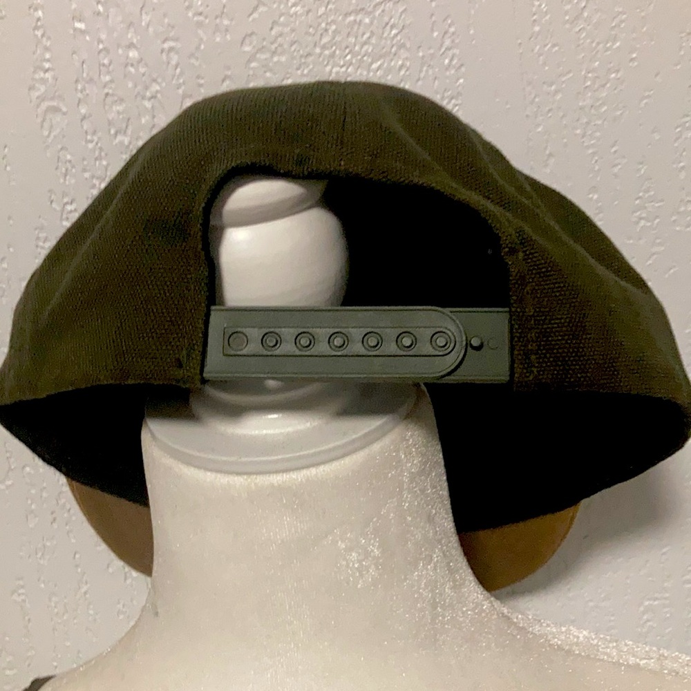 Volcom snap back - Picture 2 of 2